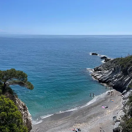 La Casetta Al Mare Savona Exterior photo